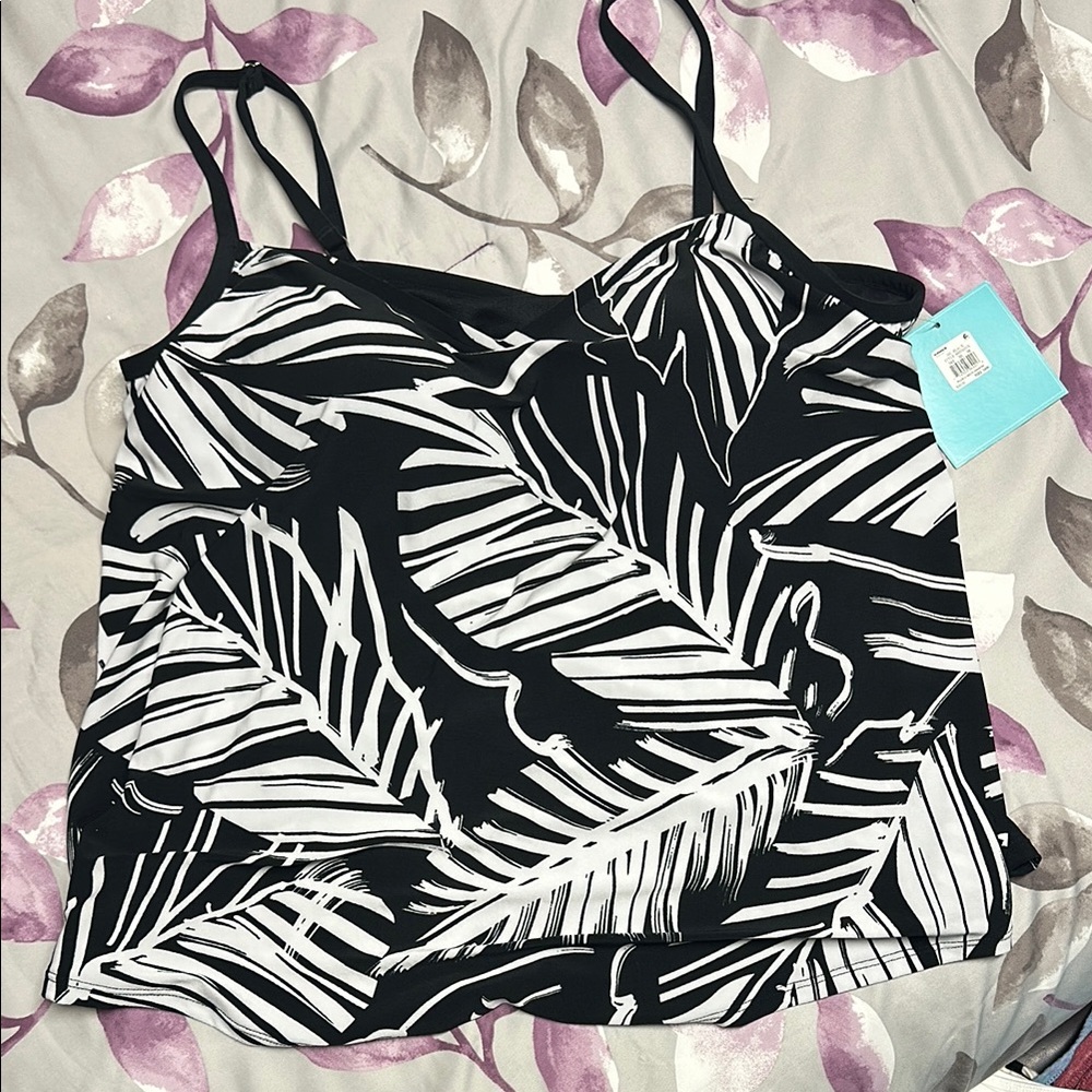 Kohl's Black and White Leaf Print Swim Camisole